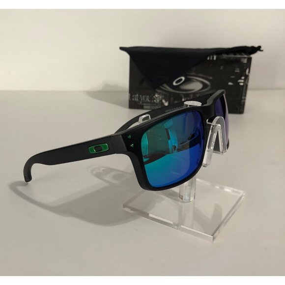Oakley Holbrook Matte Black Frame 9102 Green Polarized - Picture 3 of 7